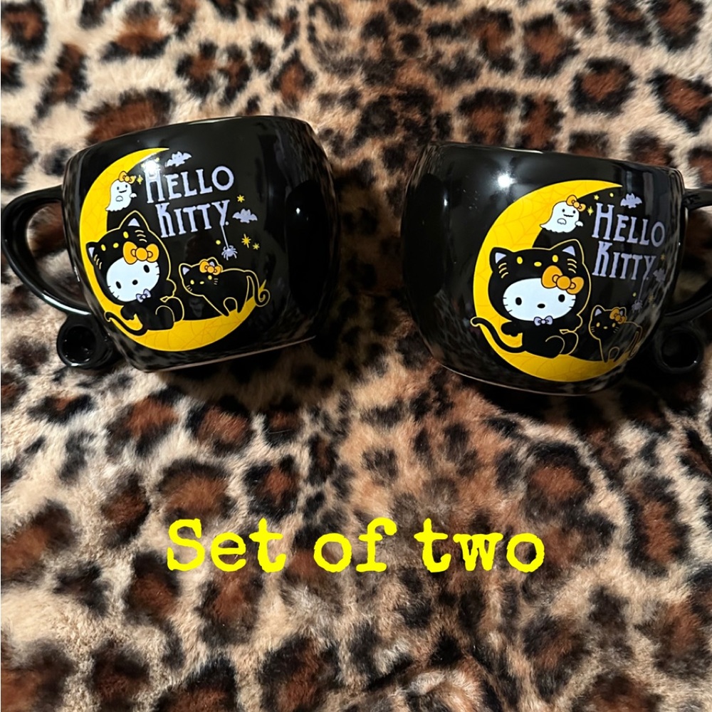 Hello Kitty Halloween Mugs